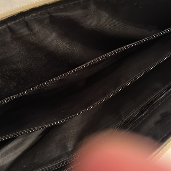 Vintage Black & white shiny pocketbook - Picture 5 of 11